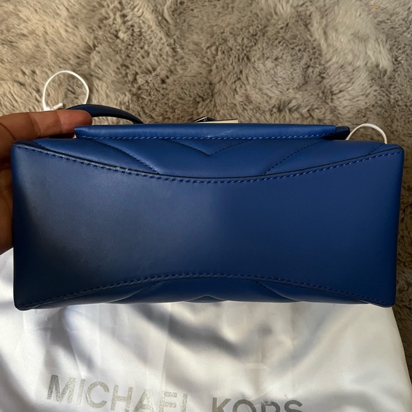 Michael kors royal blue leather bag - Picture 4 of 4